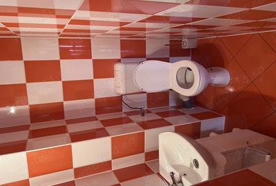 Inchiriez apartament cu trei camere in zona centrala - 6