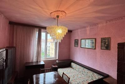 Apartament cu 2 camere decomandat în Central - 2