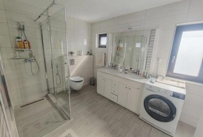 Apartament cu 3 camere decomandat în Faleza Nord - 4