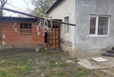 Casa de vanzare in comuna Irato?u jud Arad - 9