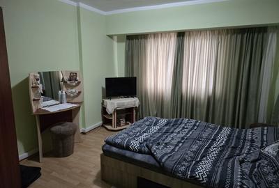 Apartament cu 3 camere decomandat în Central - 1