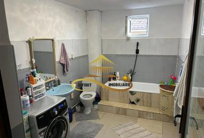 Casă cu 4 camere cu Canalizare în Săucești - 1