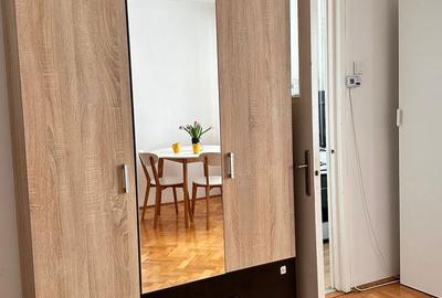 Garsonieră decomandată în Central - 2