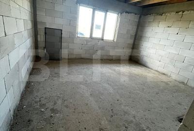 Casă cu 2 camere cu Teren 500 Mp în Piața Centrală - 10