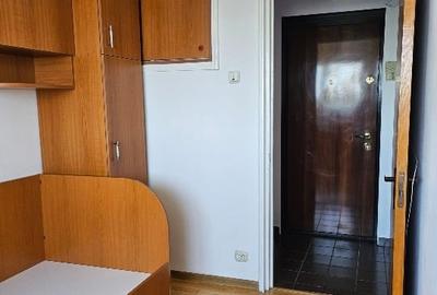 Apartament cu 3 camere semidecomandat în Militari - 2