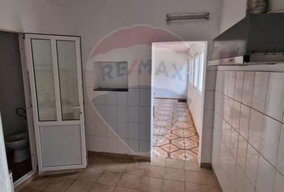 Spațiu comercial, de 56 mp, în Orizont - 9