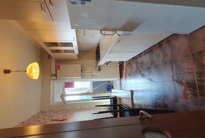 Inchiriez apartament 2 camere - 4