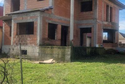 Casă cu 4 camere în Sânandrei - 6