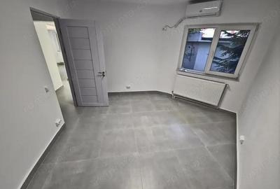 Spa?iu Comercial Modern 3 camere Primul Chiria? Dupa Renovare 49 mp - 1