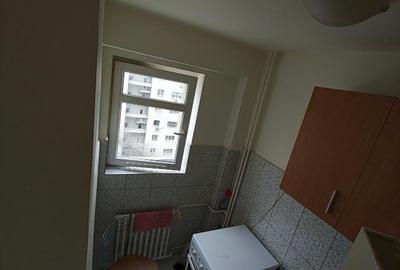 Apartament cu 4 camere decomandat în Drumul Taberei - 8
