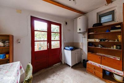 Casă cu 3 camere cu Teren 1439 Mp în Moșnița Nouă