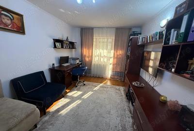 Apartament mobilat 2 camere - decomandat - Sinaia - Etaj 1 Apartament mobilat 2 camere - decomandat - Sinaia - Etaj 1 - 1