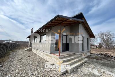 Casă individuală cu 4 camere cu Teren 560 Mp în Girov - 2