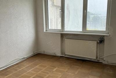 Apartament cu 4 camere decomandat în Central - 4