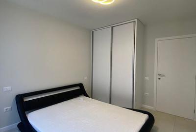 Apartament cu 3 camere semidecomandat în Micro 16 - 8