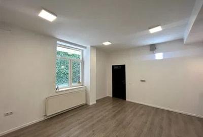 Spatiu de Birouri, zona centrala, cu parcare, disponibil imediat - 2