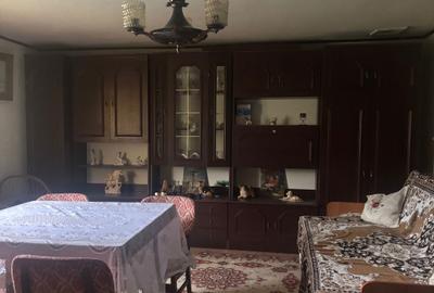 Casă cu 4 camere în Pârteștii de Jos - 3