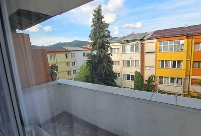 Apartament cu 3 camere decomandat în Central - 8