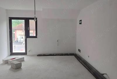 Casă cu 5 camere în Berislăvești - 13