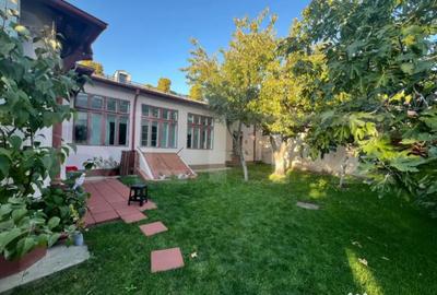 Spațiu comercial, de 220 mp, în George Enescu - 7