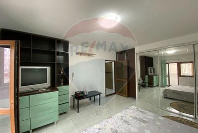 Garsonieră decomandată, mobilată în Vitan Mall - 2