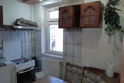 Garsonieră decomandată în Traian - 2
