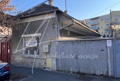 Casă individuală cu 3 camere în Mărăști
