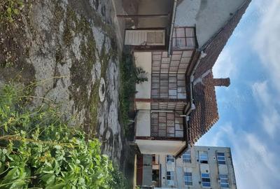 Casă cu 4 camere în Central - 4