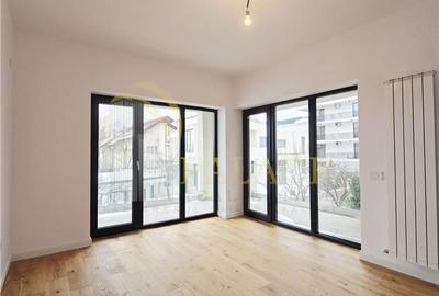 Apartament cu 4 camere în Central - 3
