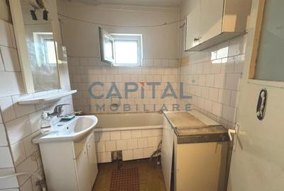 FARA COMISION! Apartament decomandat, 2 balcoane, etaj 1/8 - 4