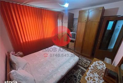 Apartament cu 3 camere decomandat în Central - 3
