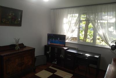 Apartament cu 3 camere decomandat în Nicolae Grigorescu