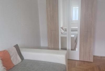 Apartament cu 3 camere decomandat în Traian