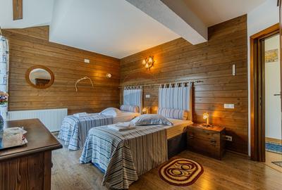 Casă cu 7 camere cu Teren 1004 Mp în Tohanu Nou - 7