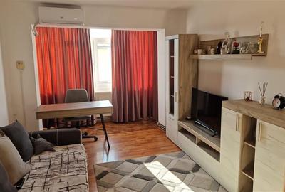 Apartament cu 2 camere decomandat în Central - 3