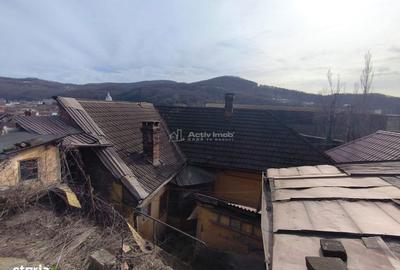 Casă cu 5 camere cu Teren 218 Mp în Muncitoresc - 10