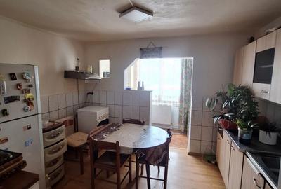 Apartament cu 2 camere decomandat în Uric - 5