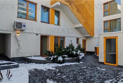 Apartament cu 3 camere decomandat în Domenii