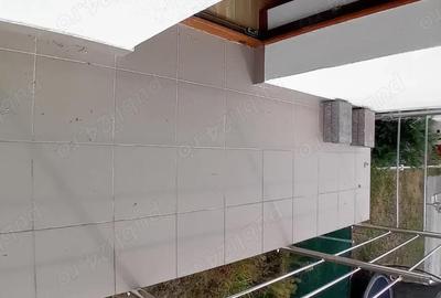 Apartament cu 3 camere decomandat în Aradului