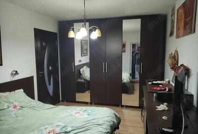 Vad casa cu etaj cartier 1 mai strada trotu? vizavid de ?coala numarul 9 - 4