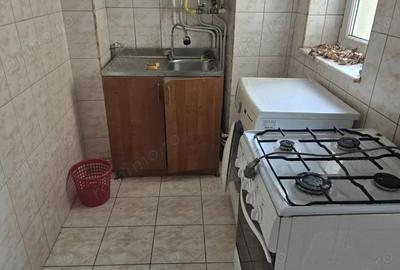Apartament cu 2 camere decomandat în Micro 15 - 6