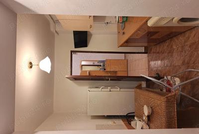 Inchiriez apartament 2 camere - 3