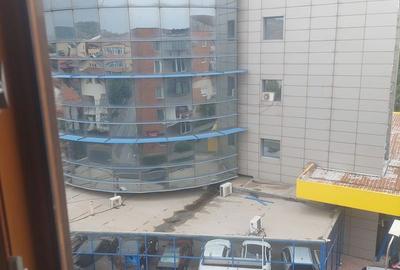 Apartament cu 4 camere decomandat în Ultracentral