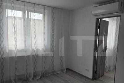 Apartament cu 2 camere, semidecomandat, 34 mp, zona Micro 3 Apartament cu 2 camere, semidecomandat, 34 mp, zona Micro 3 - 4