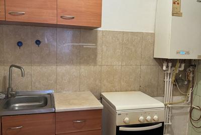 Apartament cu 2 camere decomandat în Micro 38 - 6