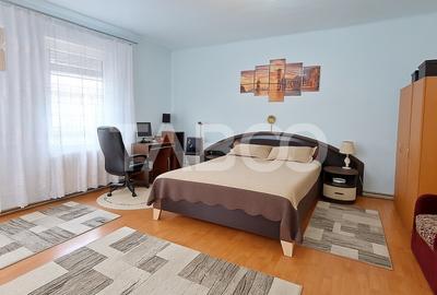 Casa de vanzare str Paltinului nr 28  Vasile Aaron 3 camere si teren - 7