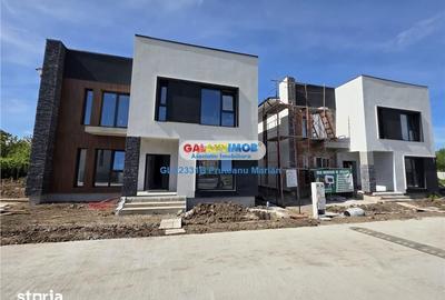 Casă cu 5 camere decomandat cu Teren 245 Mp în Central - 2