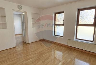 Casă individuală cu 4 camere cu Teren 291 Mp în Andrei Mureșanu - 2