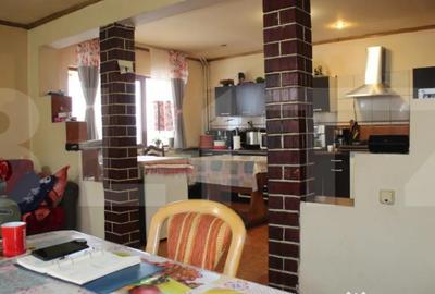 Casă cu 7 camere cu Teren 1580 Mp în Central - 5