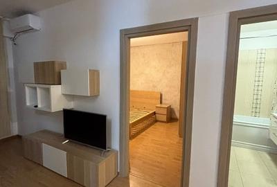 Apartament cu 2 camere semidecomandat, mobilat în 13 Septembrie - 10